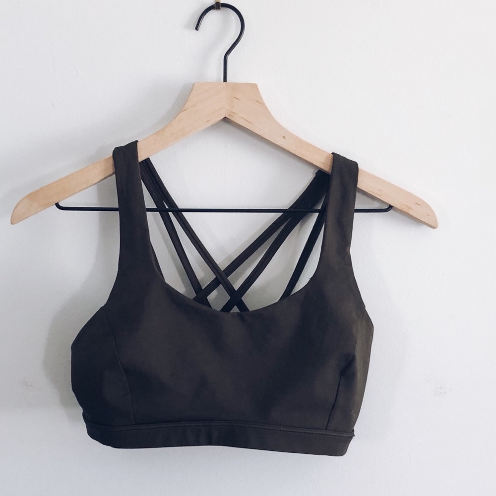 Lululemon Free to be Serene Bra